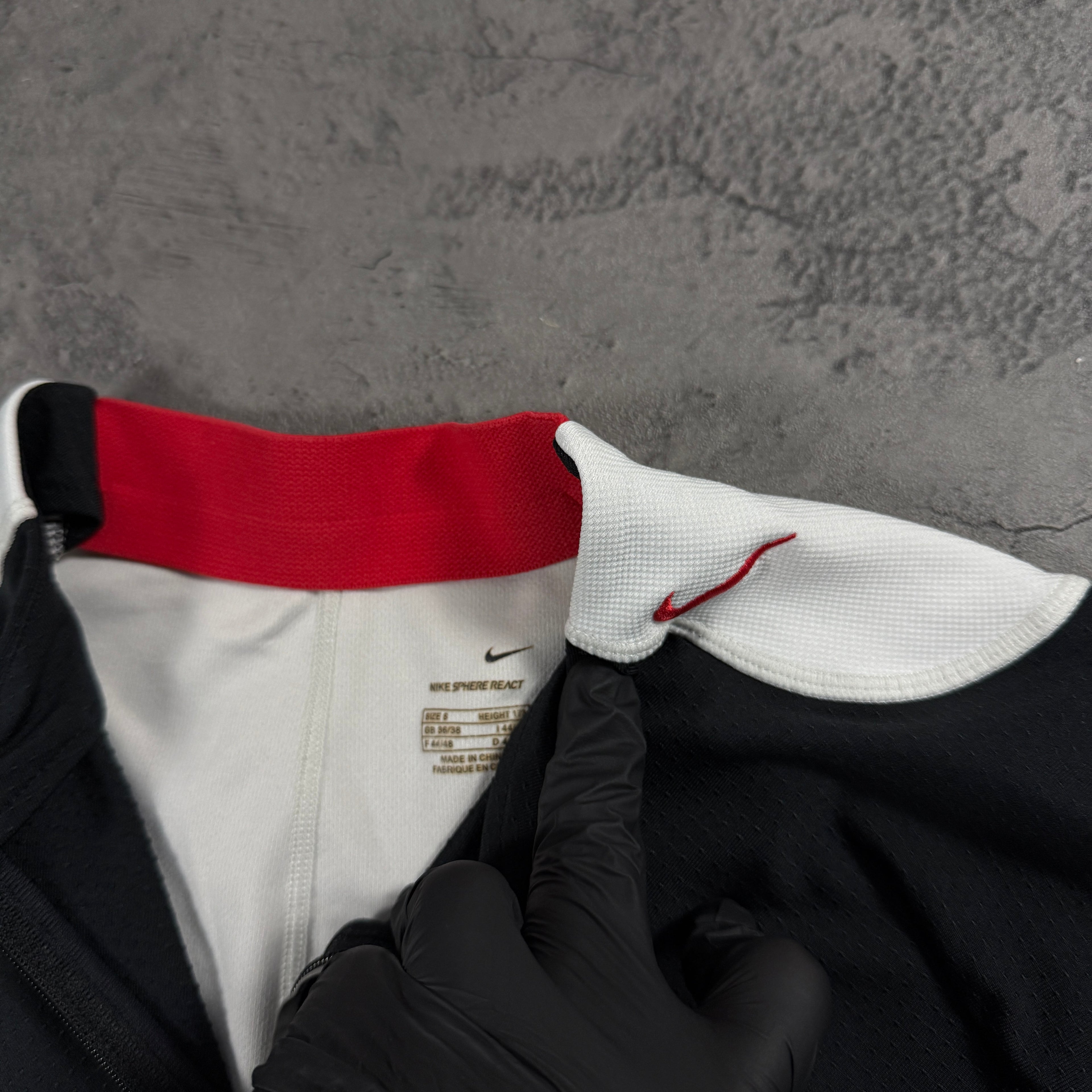 Vintage Nike 00s Compression Shirt (S)
